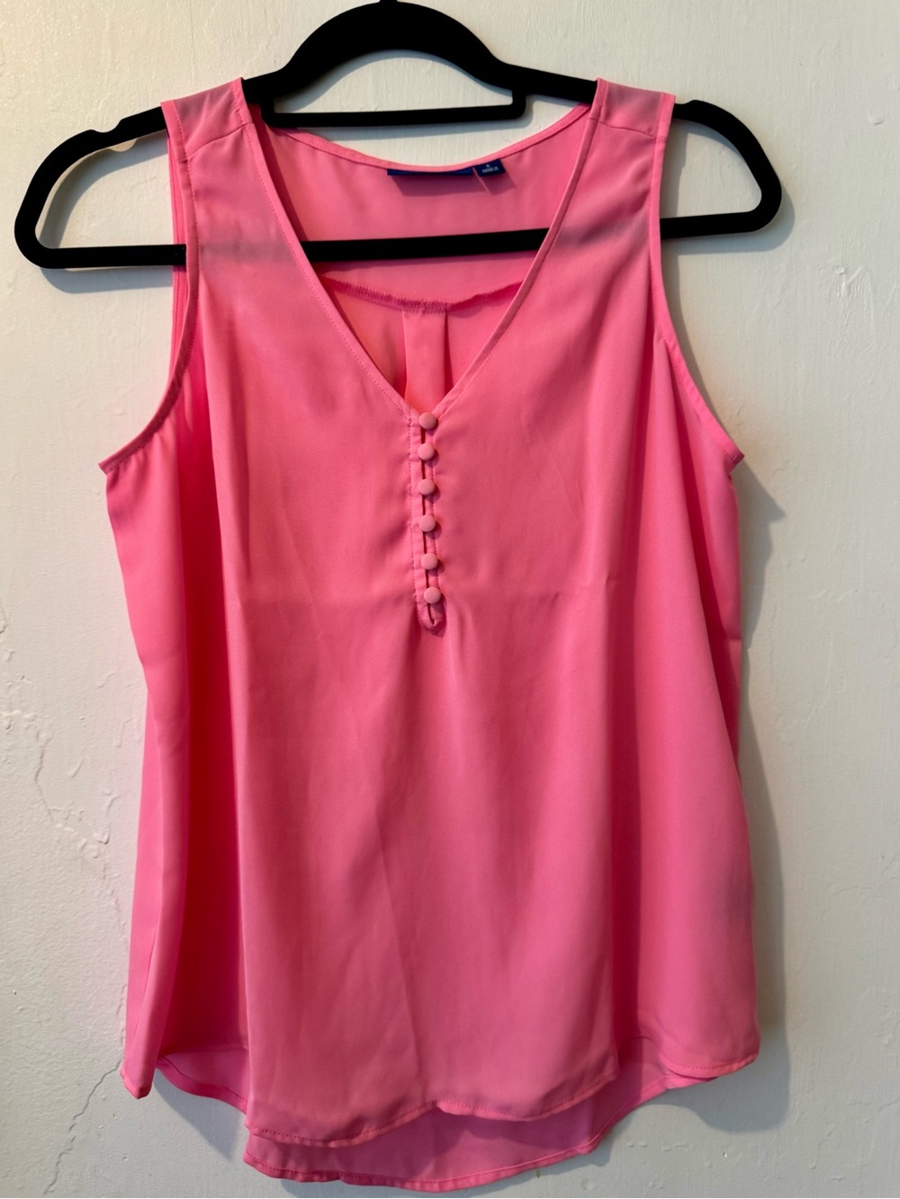 Apt. 9 Pink Sleeveless V-Neck Camisole with Covered Buttons